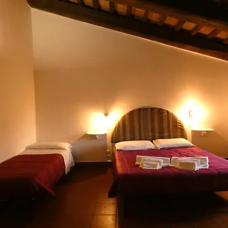 I Escape To Umbria, 2 카스텔로 델레 포르메