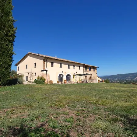 I Escape To Umbria, 2 * Castello delle Forme