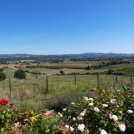I Escape To Umbria, 2 *